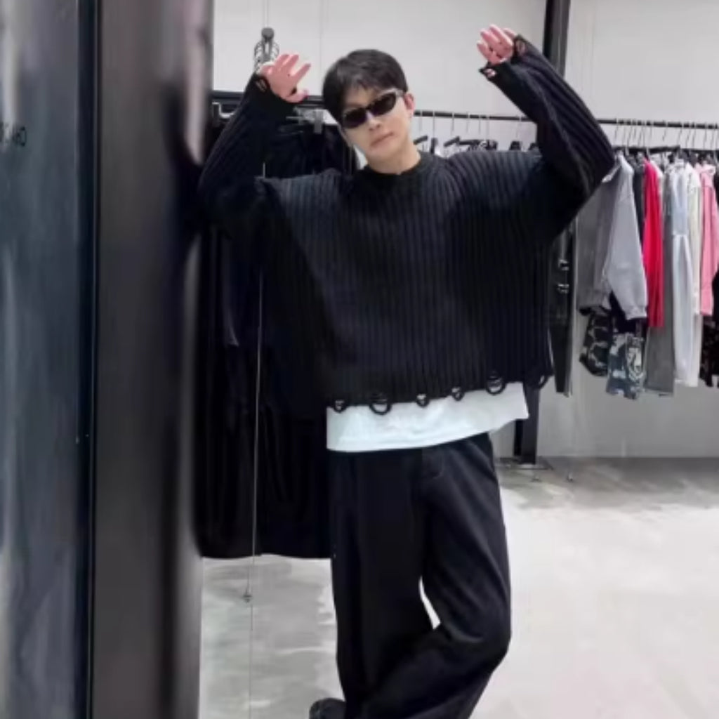 Broken Hole Short Black Round Neck Sweater